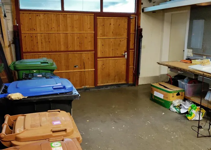 In Дом отдыха